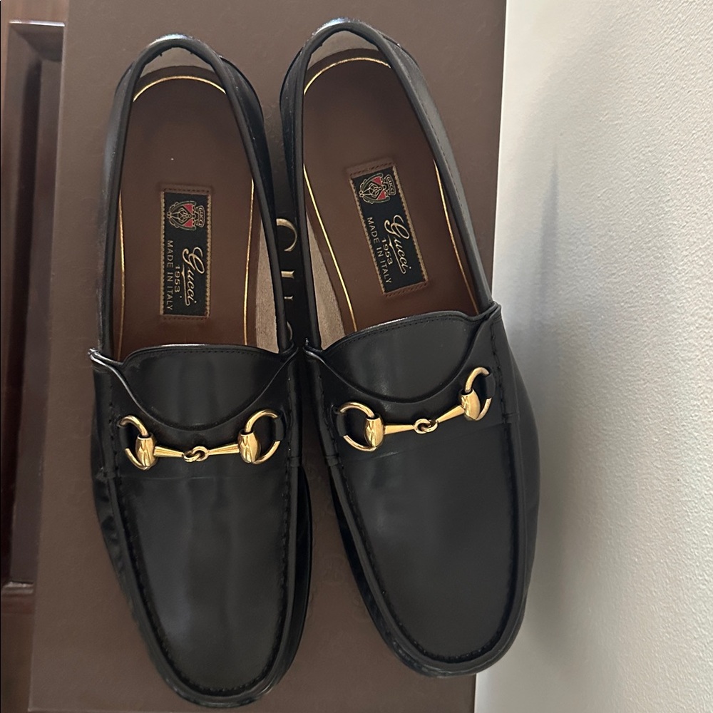 Gucci Black Leather Loafers with Gold Hardware